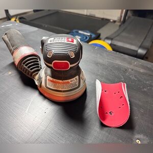 Porter Cable 20V sander
